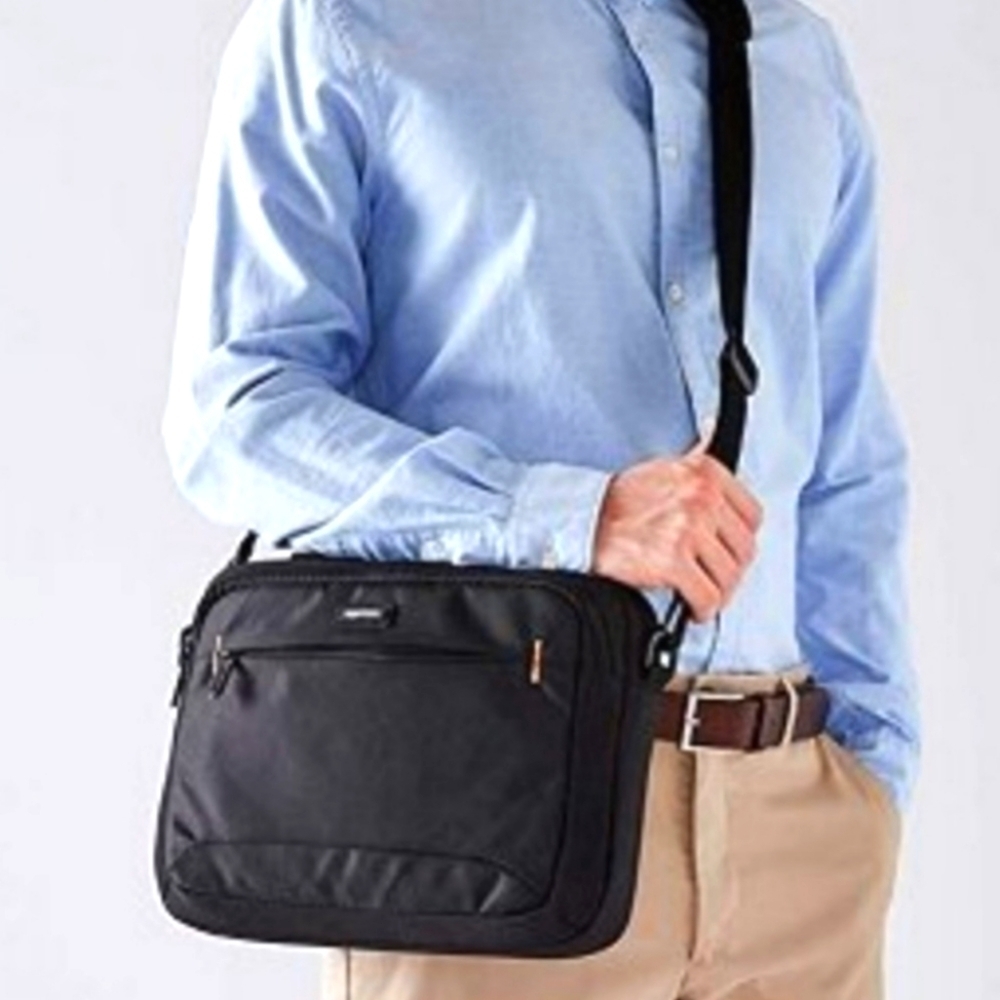 Amazon Black Tablet /Laptop Travel Bag 11.6 Inch BNIP